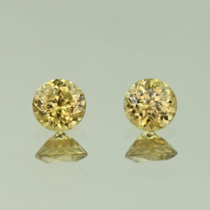 YellowZircon round pair 5.5mm 1.90cts H zn3765