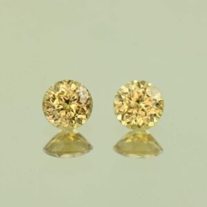YellowZircon round pair 5.5mm 1.90cts H zn3821