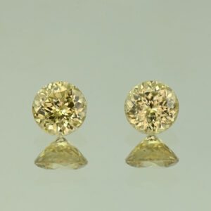 YellowZircon round pair 5.5mm 1.95cts H zn3771