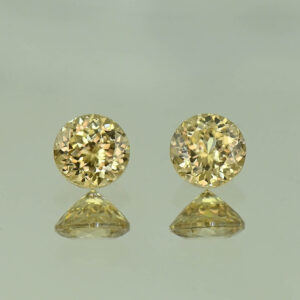YellowZircon round pair 5.5mm 2.10cts H zn3772
