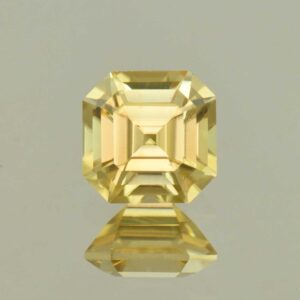 YellowZircon sq eme cut 6.5mm 2.10cts H zn6651
