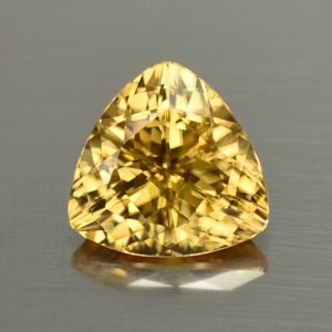 YellowZircon trill 11.1mm 6.72cts zn3755