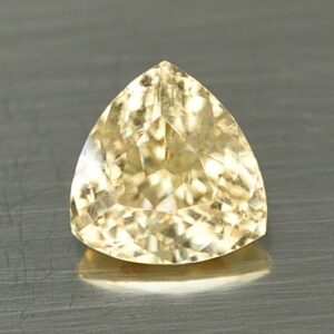 YellowZircon trill 7.0mm 1.49cts zn3758