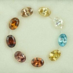 ZirconSuite oval 7.5x5.5mm 12.60cts N H zn1356
