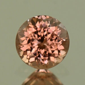 RoseZircon round 5.5mm 0.95cts H zn8189