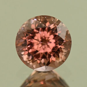 RoseZircon round 6.4mm 1.65cts H zn8195