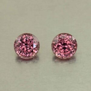 RoseZircon round pair 8.0mm 6.24cts H zn8272